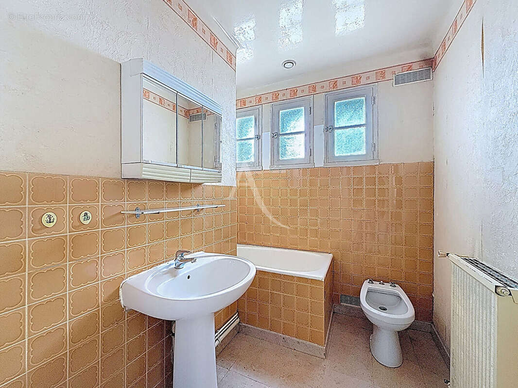 Maison à CHATEAU-GONTIER