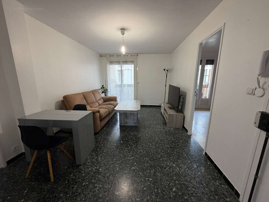 Appartement à MARSEILLE-8E