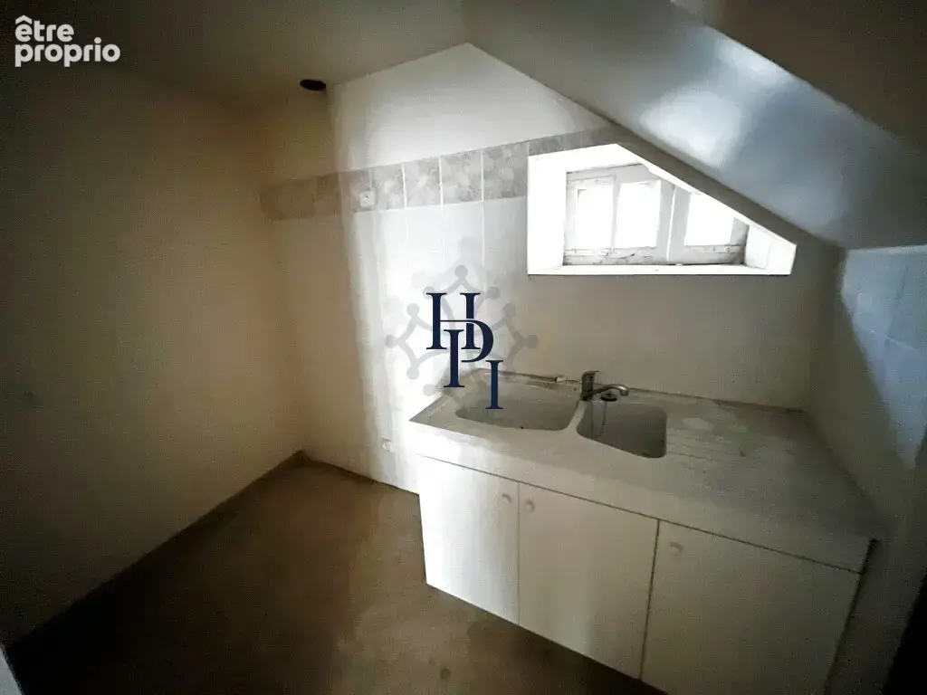 Vente maison de village à rénover avec garage et terrain non attenant - photo 5