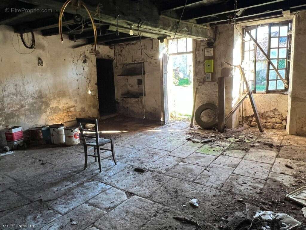 Maison à VILLEFAGNAN