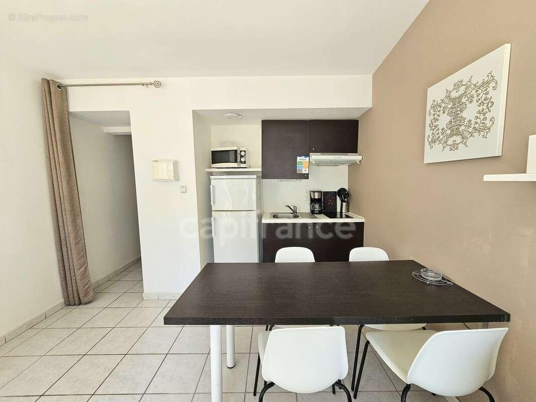 A vendre maison de vacances traversante de 31m2, dans une résidence en bord de mer avec piscines, activités et restaurant à Cast - photo 7