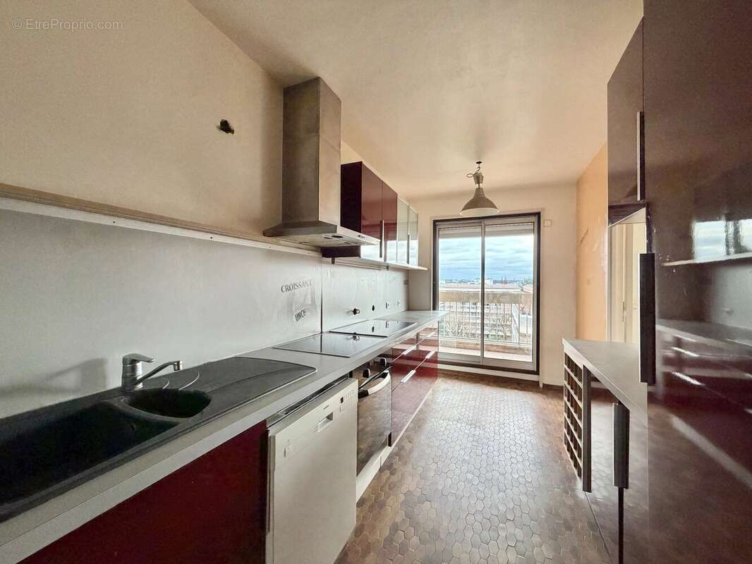 Appartement à VERRIERES-LE-BUISSON