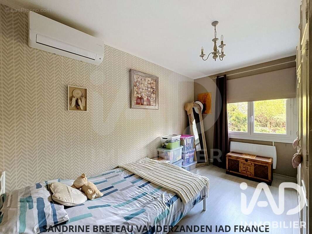 Maison 121 m² à Chambon-La-Foret  - photo 8