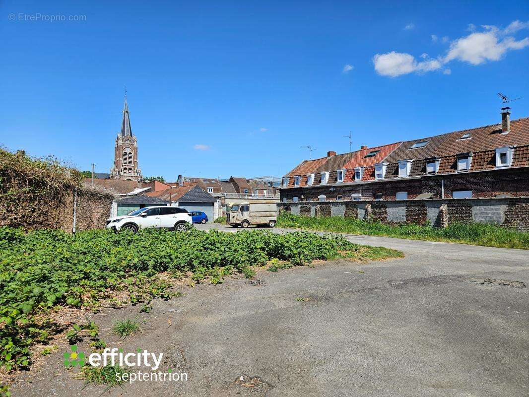 Terrain à WATTRELOS