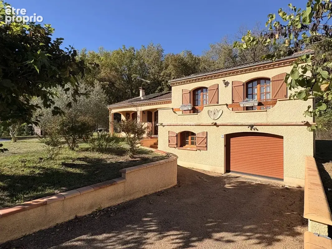 Villa T5 sur terrain de 2 500 m² - photo 1