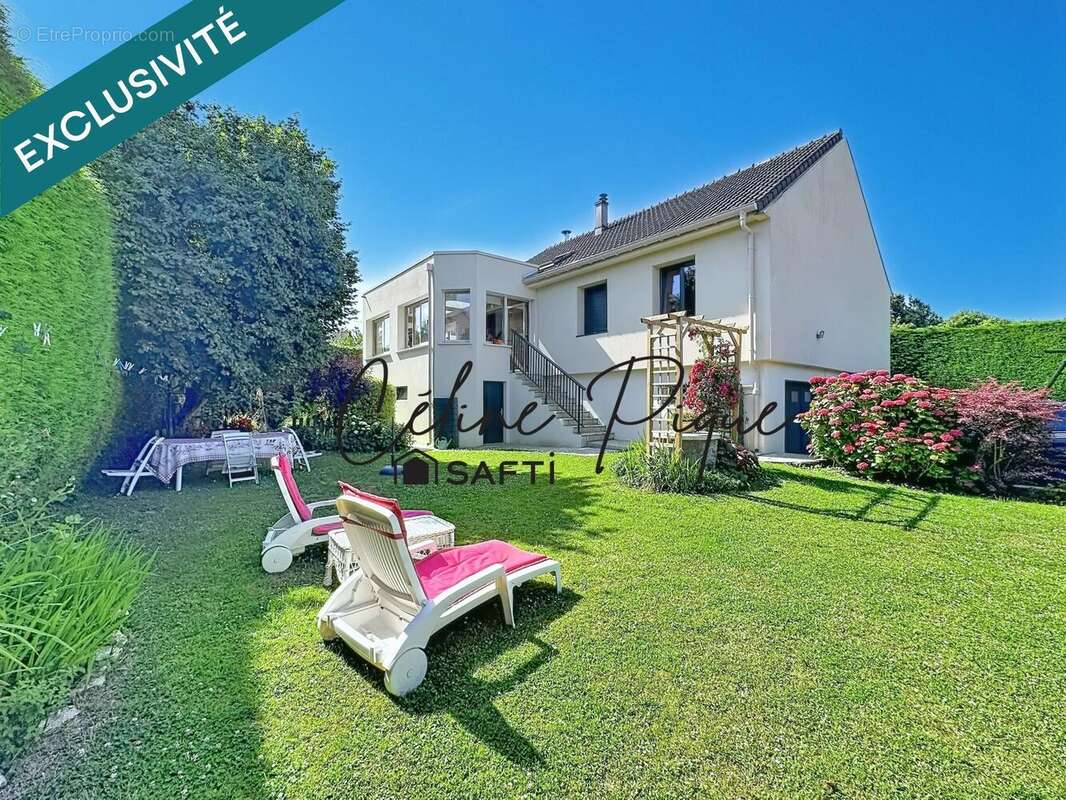 Maison 110 m² à Feuguerolles-Bully  - photo 6