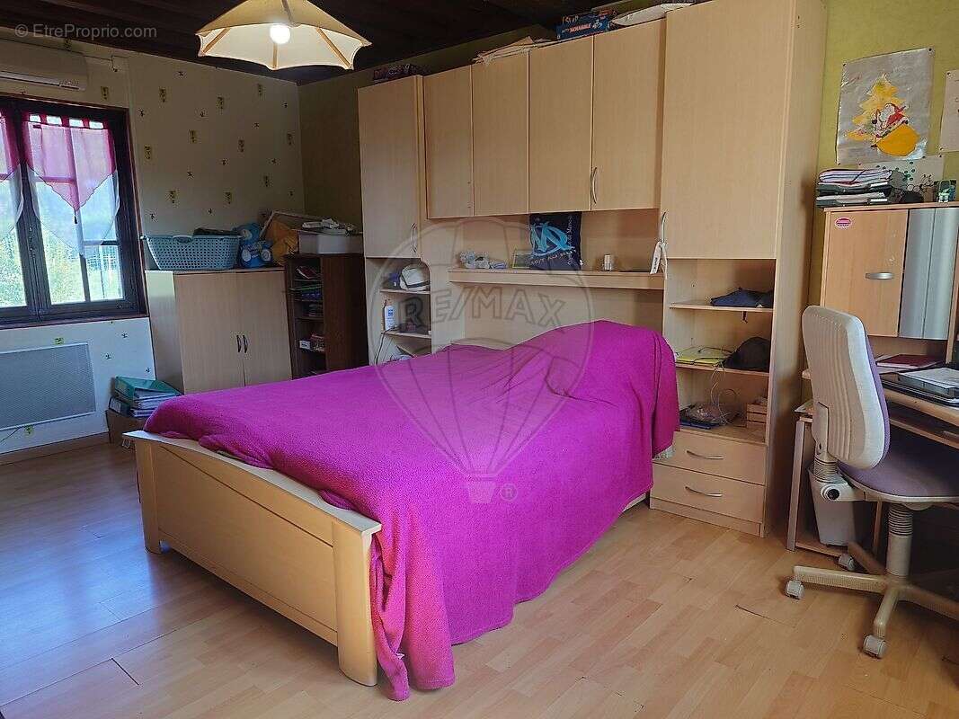 Maison à LA NOCLE-MAULAIX