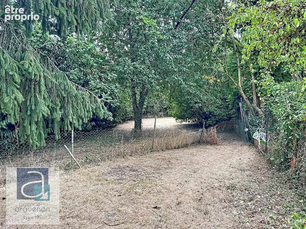 Maison de bourg à rénover avec jardin et dépendances - Le charme authentique de Guenroc - photo 3