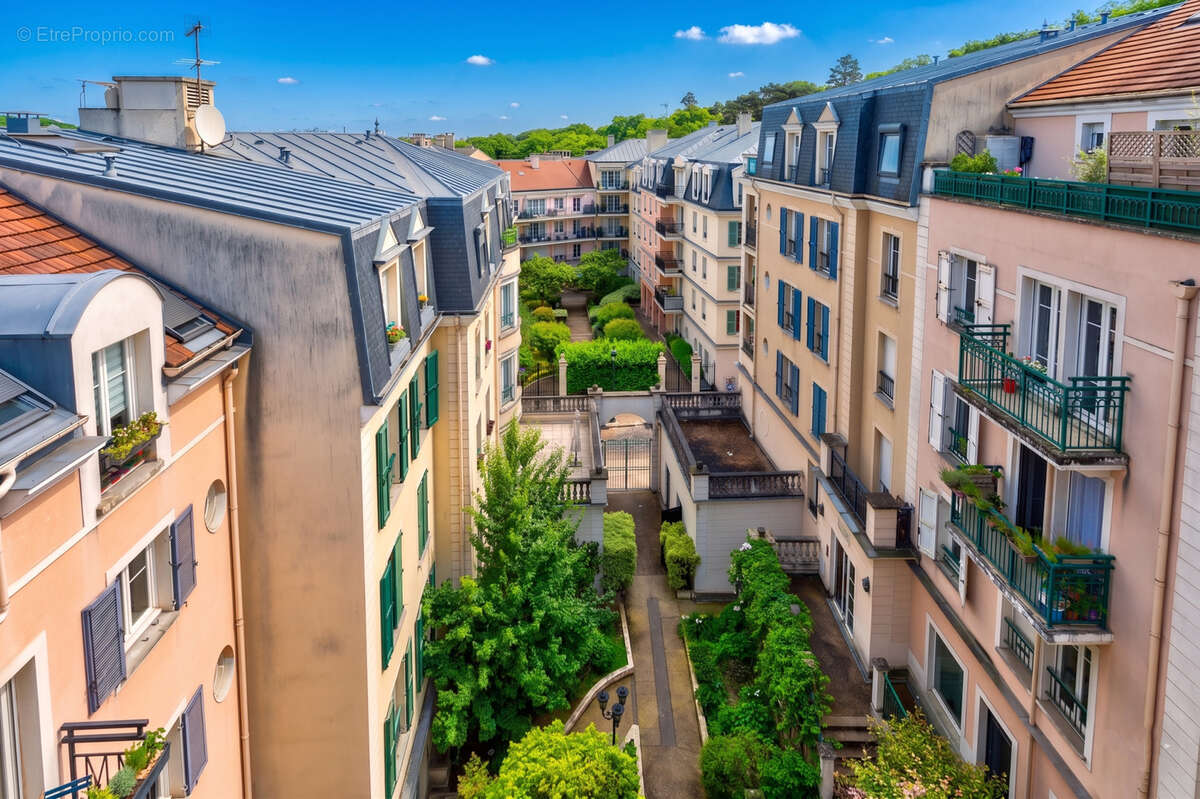 Appartement à LE PLESSIS-ROBINSON