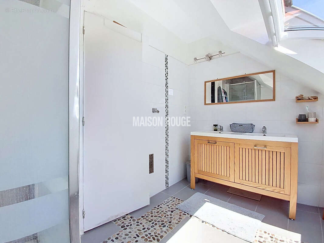 Coup de coeur à PLOURIVO - Maison contemporaine avec logement indépendant - Nature, calme et grands espaces aux portes de PAIMPO - photo 15