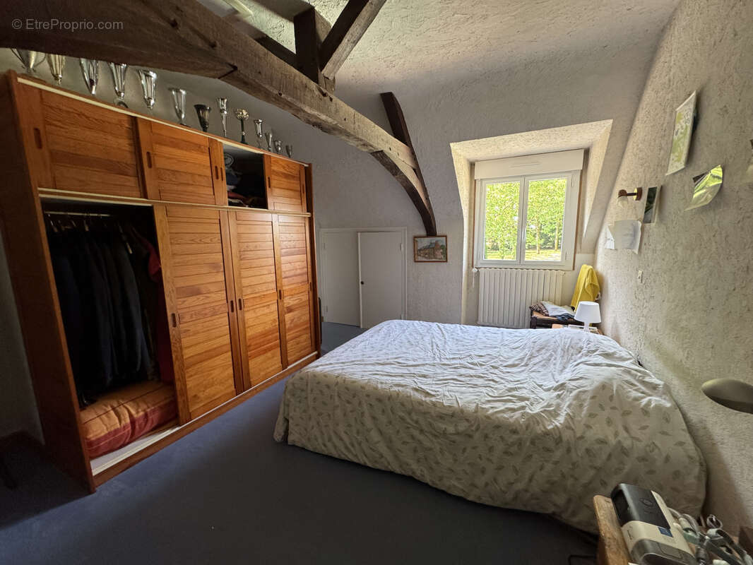 Longère 8 pièces avec piscine et dépendances - photo 18