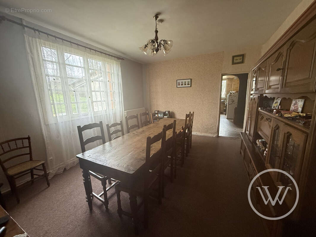 Maison à NOYEN-SUR-SARTHE