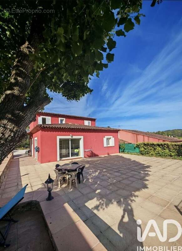 Photo 7 - Maison à CUERS