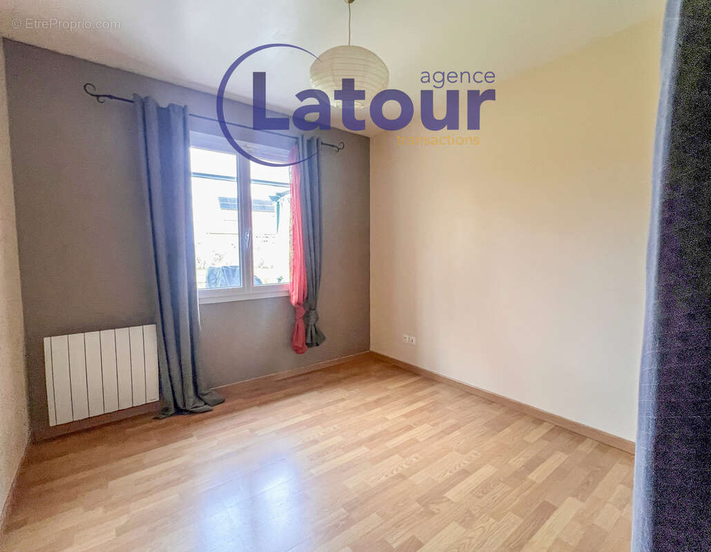 Maison à LA CHAPELLE-FORAINVILLIERS