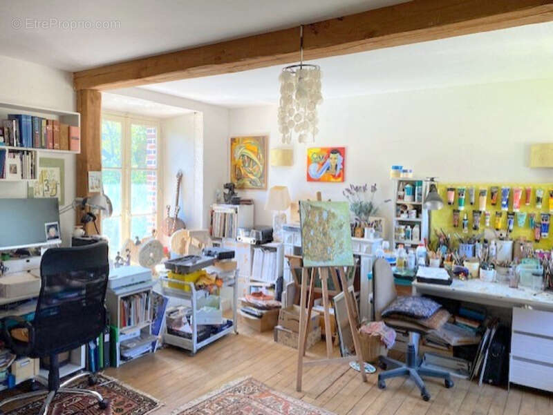 Maison à THORIGNY-SUR-OREUSE