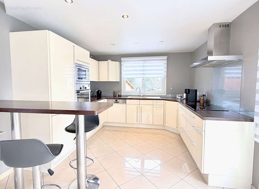 Maison à BELLEGARDE-SUR-VALSERINE