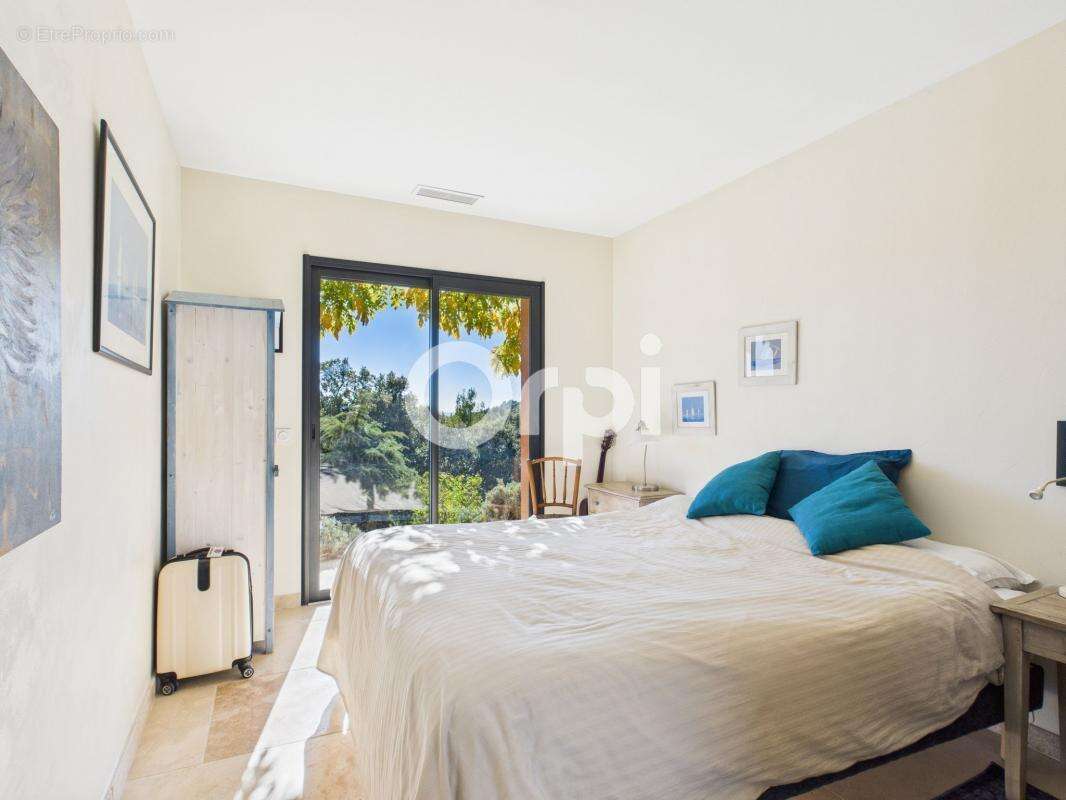 Maison à MONTAUROUX