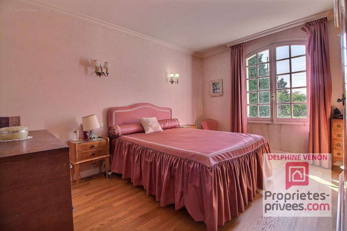 Exclusivité - Maison sur un terrain constructible de 2 300 m² à 2 pas du centre ville et des écoles à Châteauneuf Sur Loire - photo 6