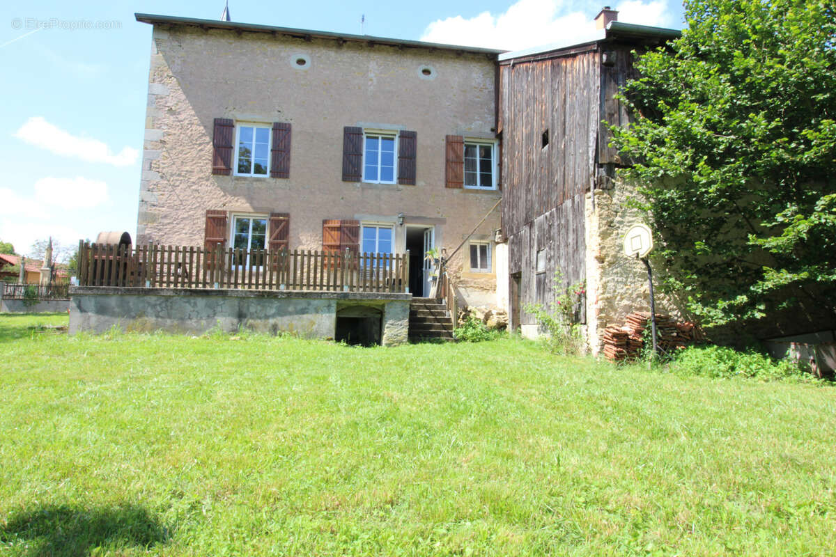Maison à PADOUX