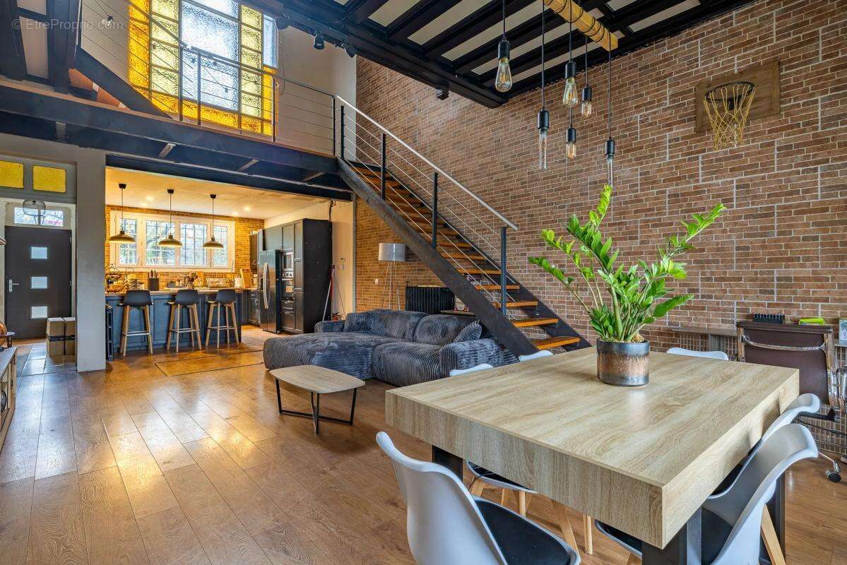 Maison à CORBEIL-ESSONNES