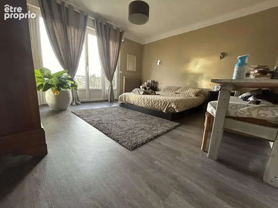 Maison familiale 8 pièces avec jardin clos - photo 8
