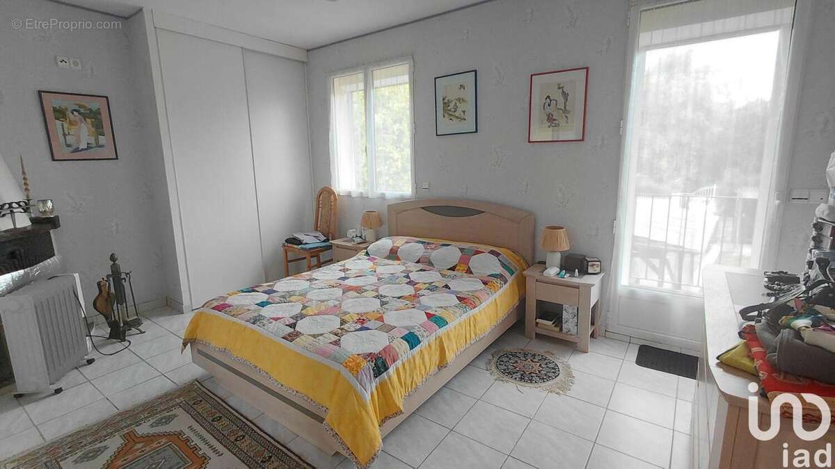 Photo 9 - Maison à LE VAL-SAINT-GERMAIN