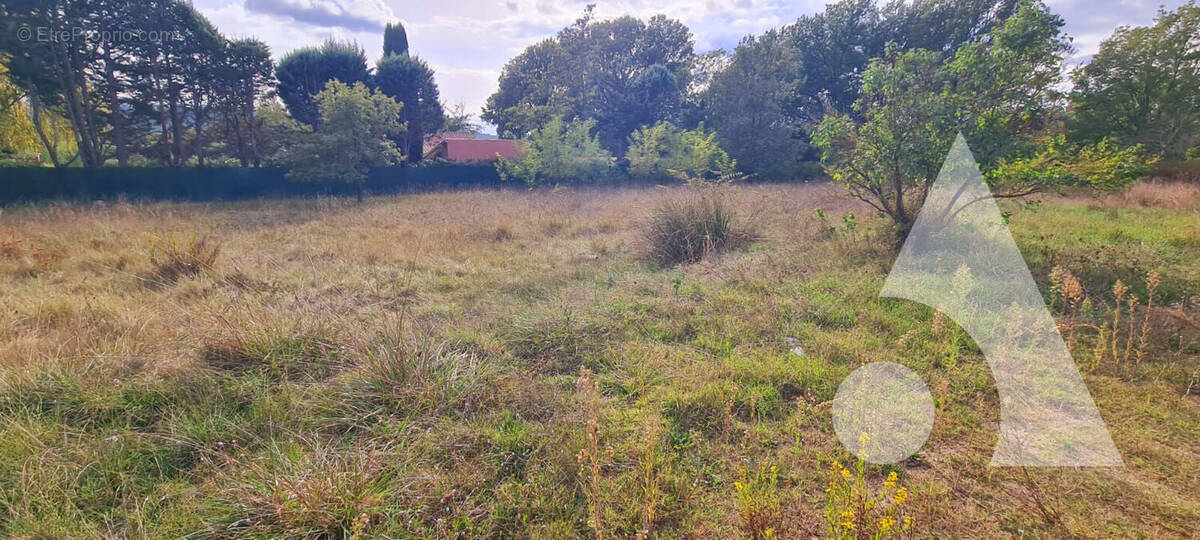 Terrain à VILLECROZE