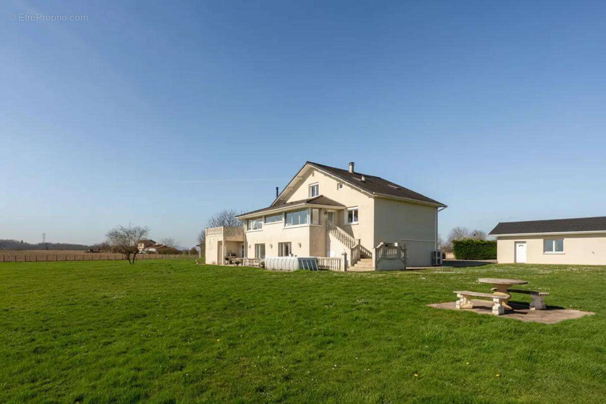 Maison à MIONNAY