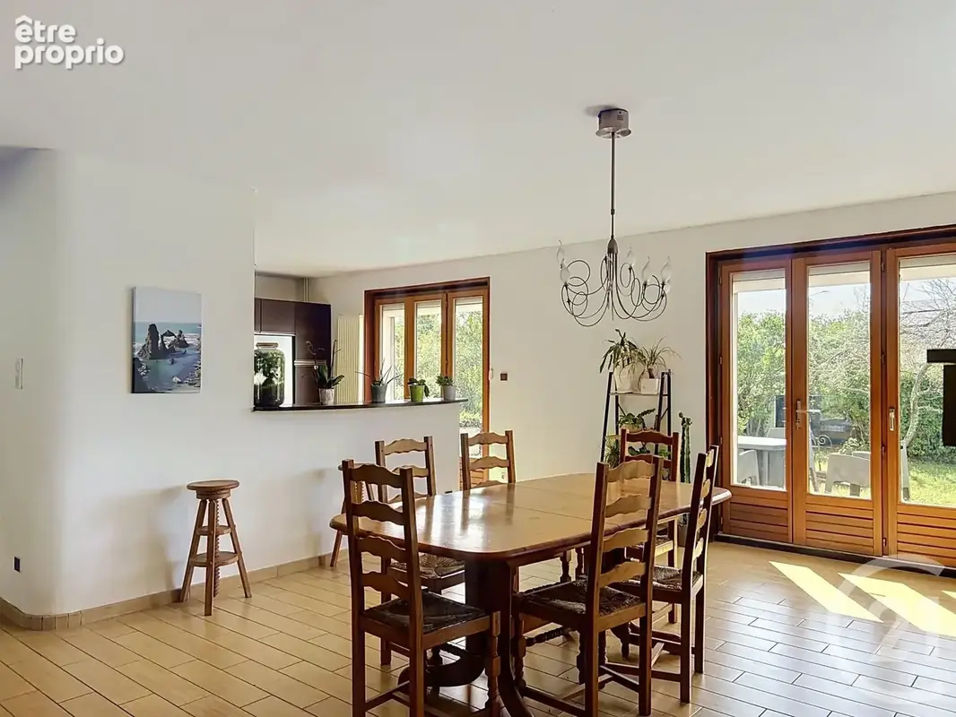 Maison 7 pièces 198 m² à vendre à Thaon-Les-Vosges (88150) - photo 7