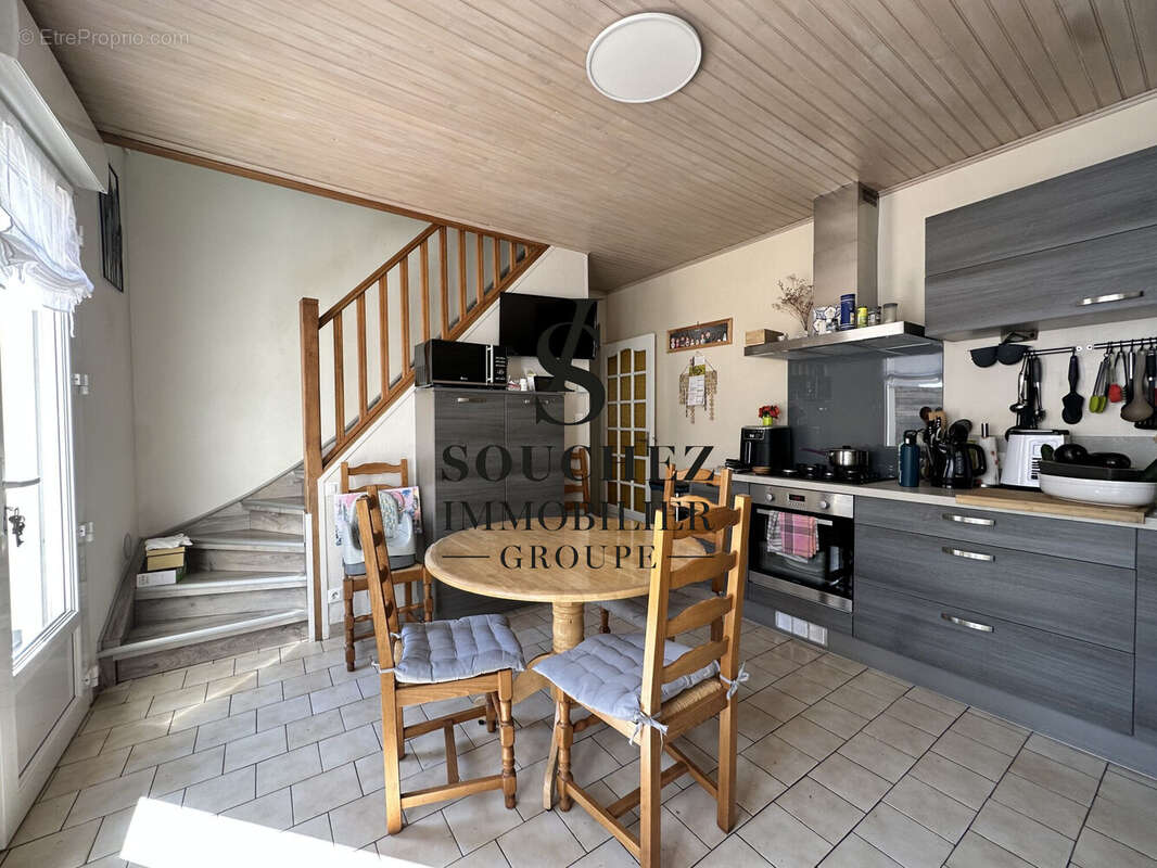 Maison 120 m² à Saint-Laurent-Blangy  - photo 7