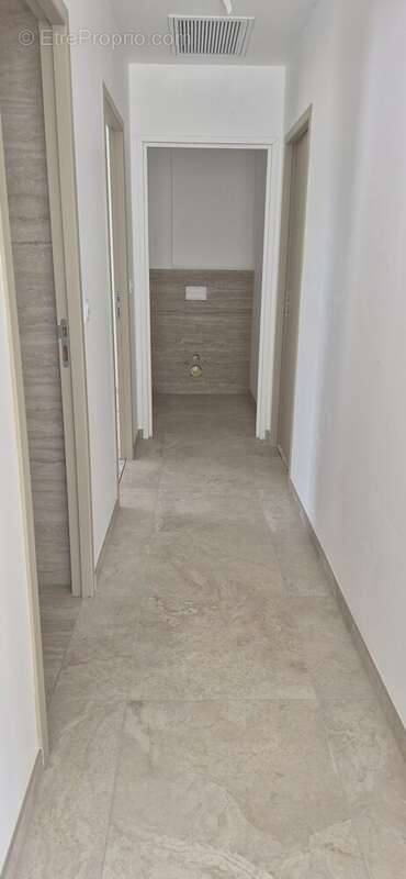 Maison 85 m² à Varzay  - photo 4