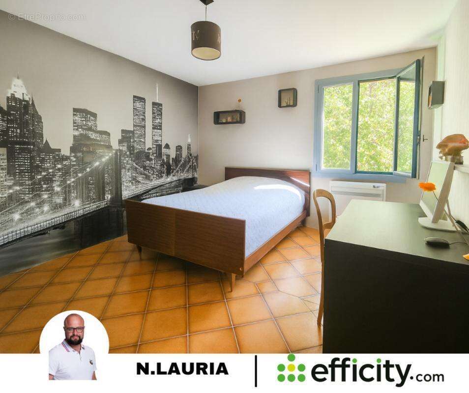 Maison à PEYROLLES-EN-PROVENCE