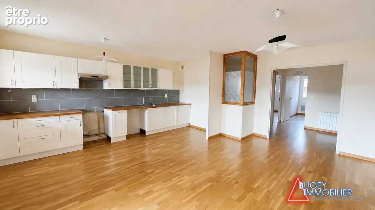 Appartement 75 m² à Amberieu-En-Bugey  - photo 4