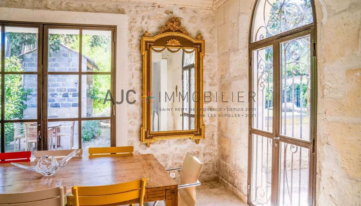 Maison à SAINT-REMY-DE-PROVENCE