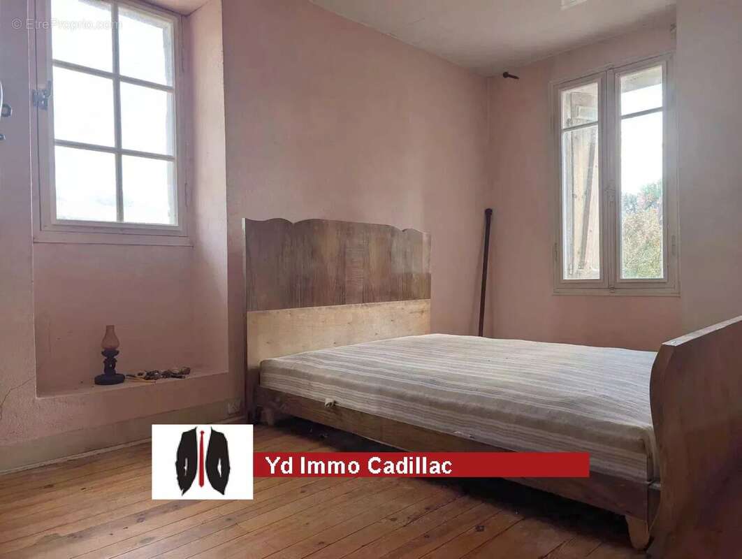 Appartement à BELLEBAT