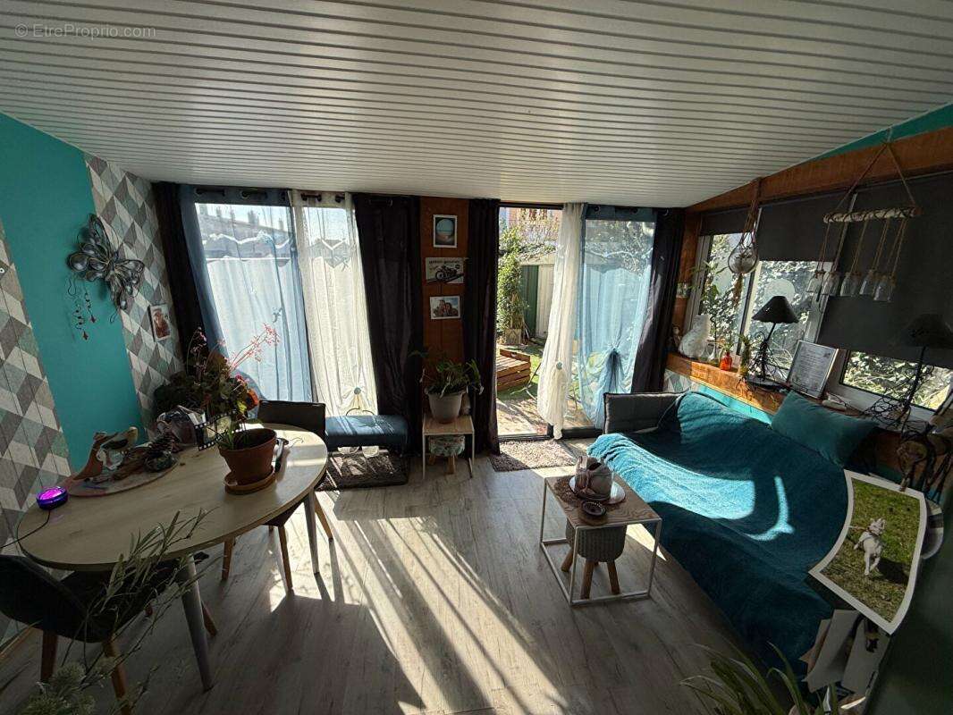 Maison à YZEURE