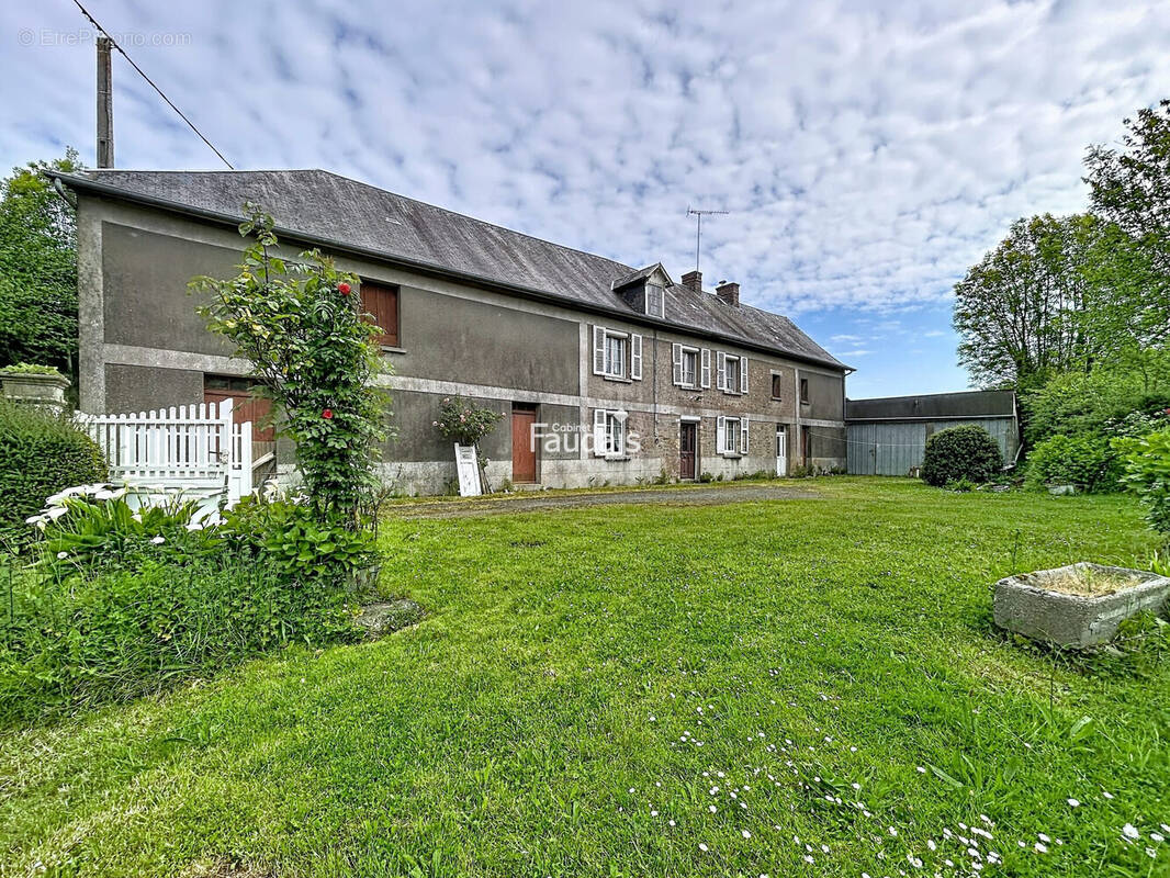 Maison à LA RONDE-HAYE