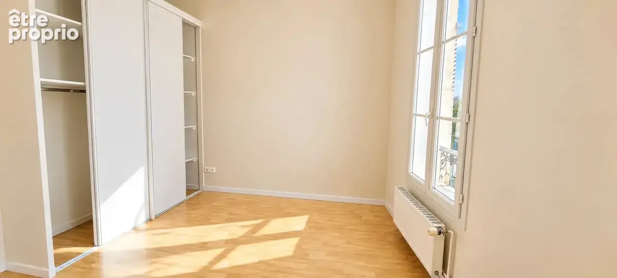 Exclusivite  : centre ville maison de ville avec terrasse et jardin ; - photo 8