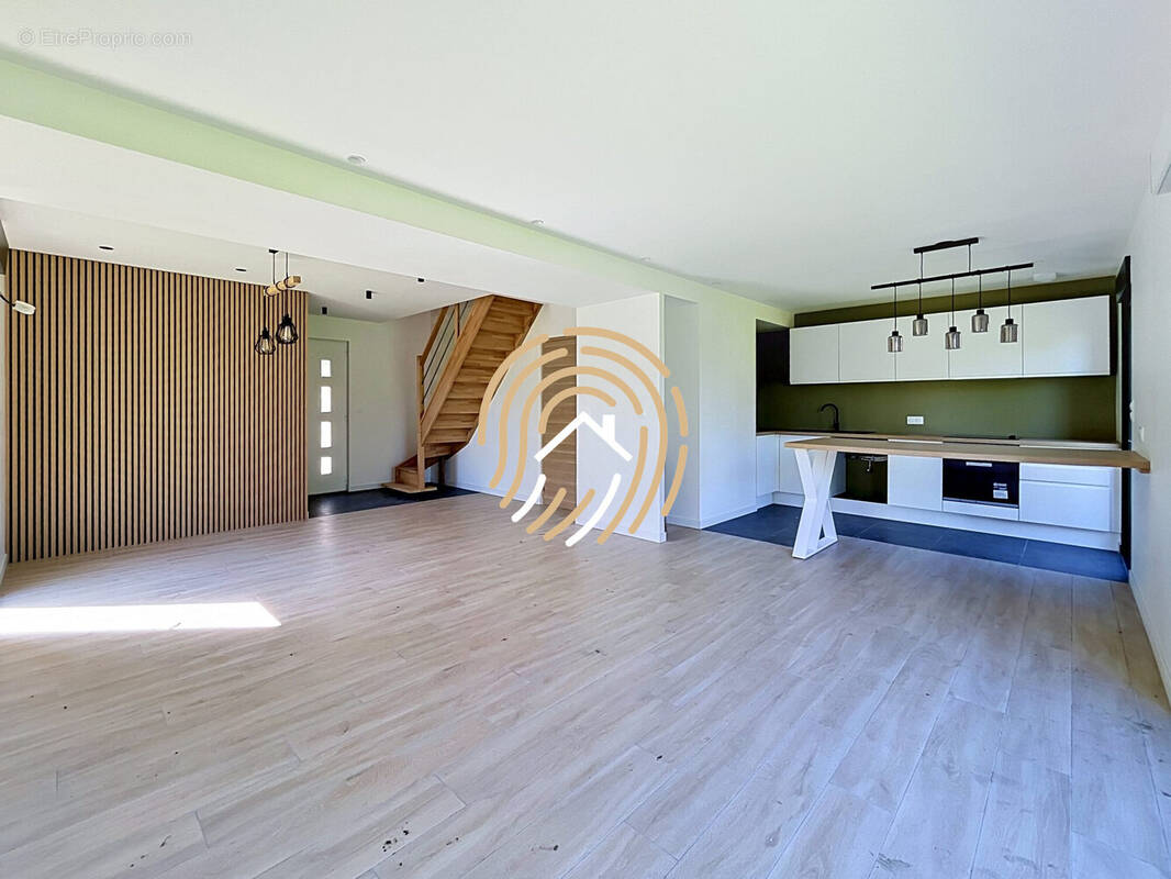 Maison à ROOST-WARENDIN