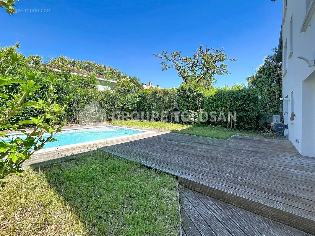 Maison à RAMONVILLE-SAINT-AGNE