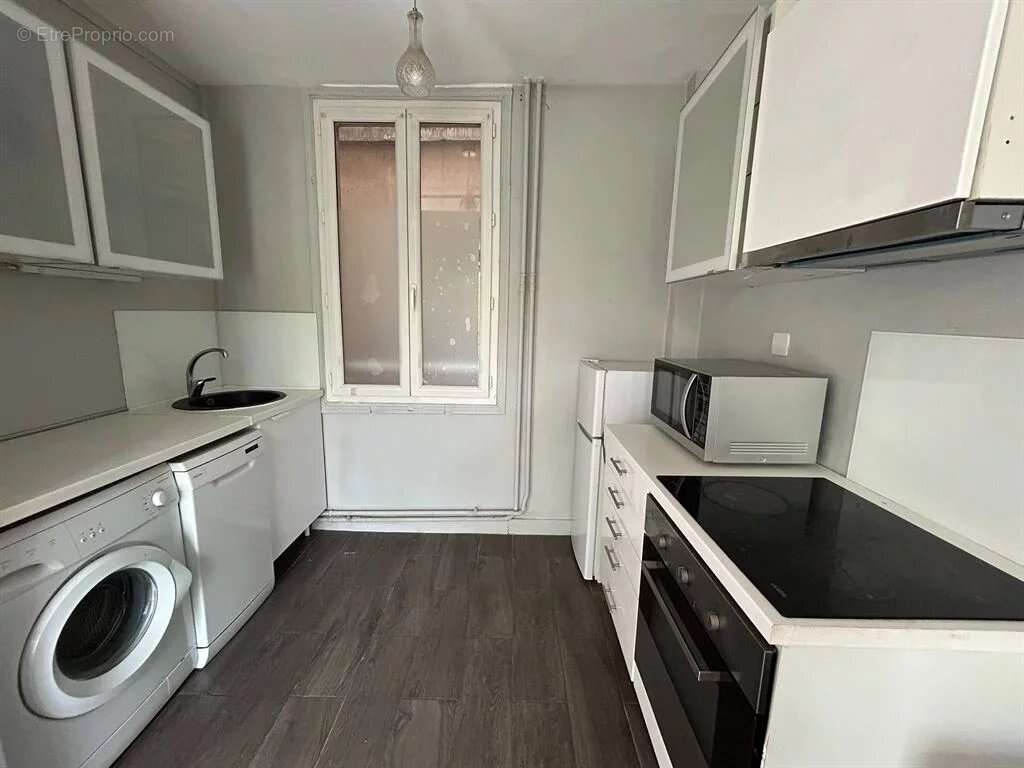 Appartement à PARIS-19E