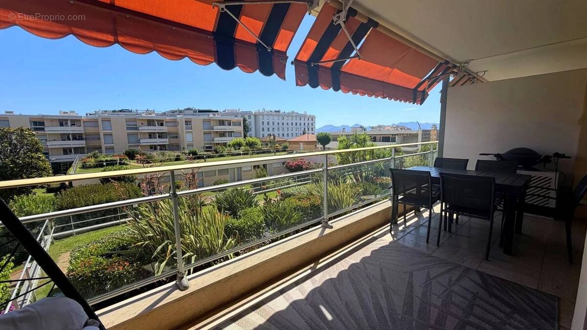 Appartement à CANNES
