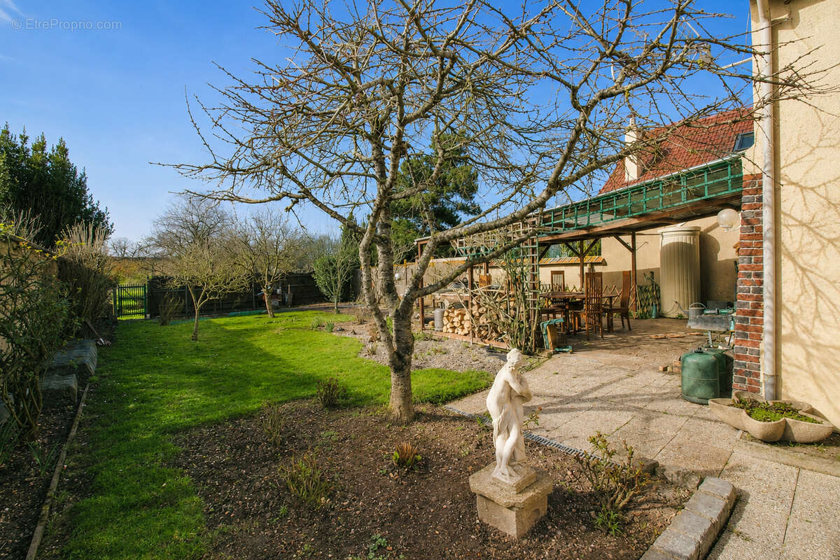 Maison  de caractère de 115 m² entre Maintenon et Chartres - photo 2