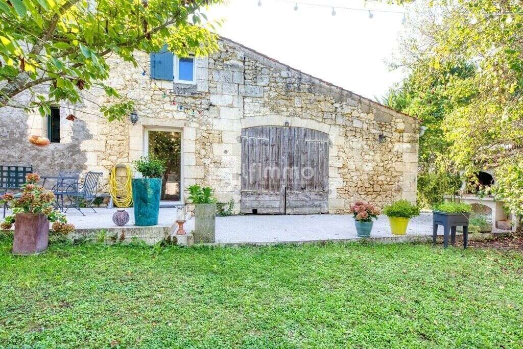 Maison à LUGON-ET-L'ILE-DU-CARNAY