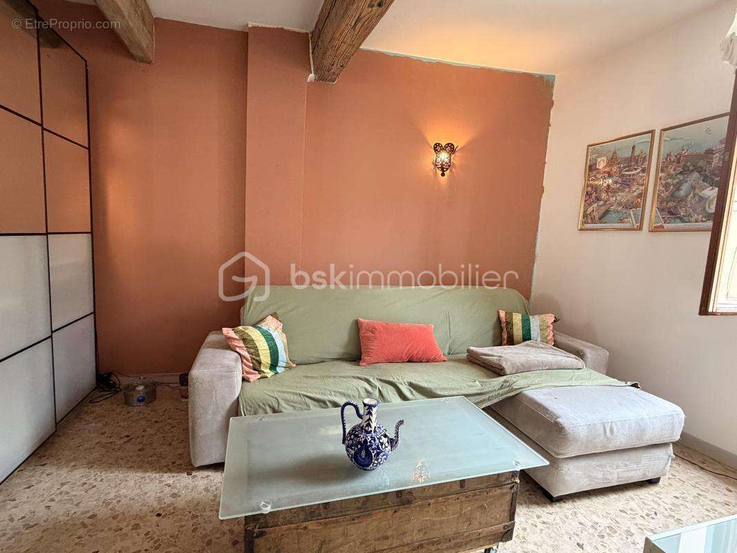 Appartement à SAINT-LAURENT-D'AIGOUZE