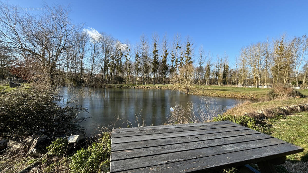 Terrain à CLOYES-SUR-LE-LOIR