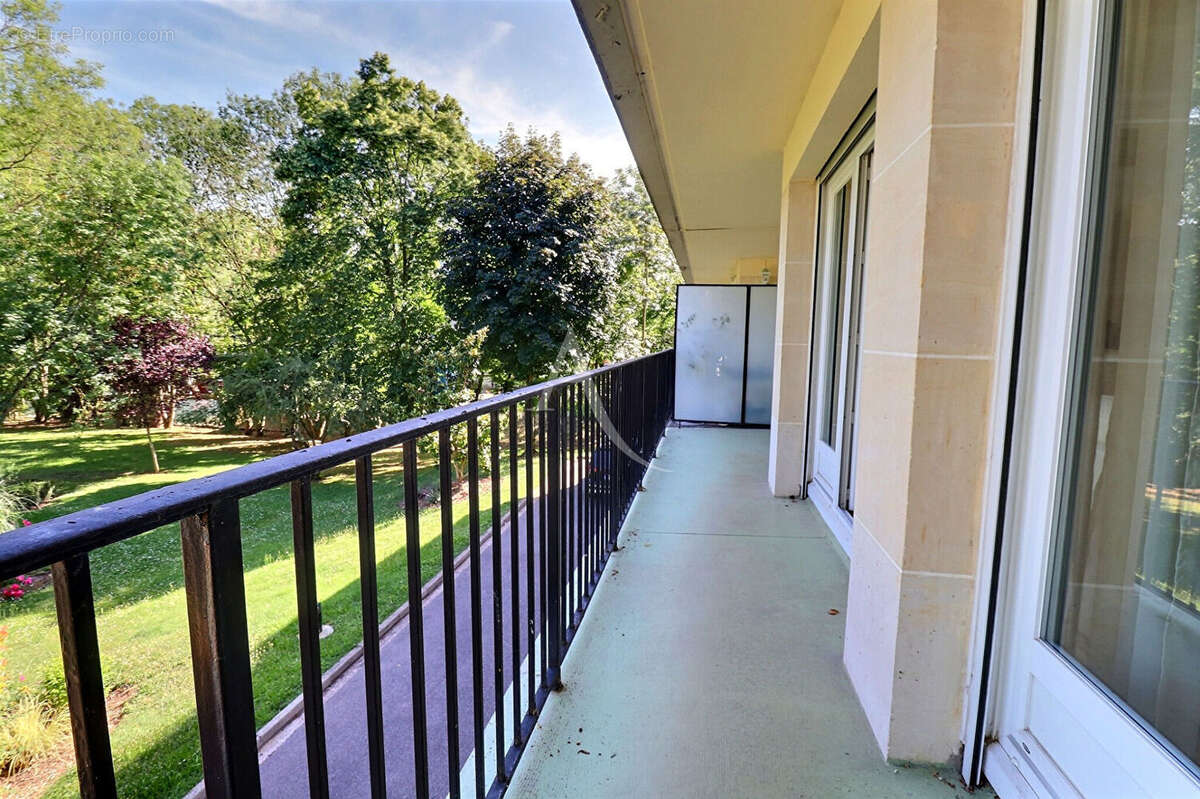 Appartement à MAISONS-LAFFITTE