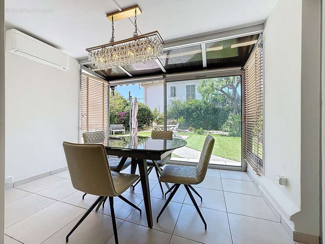 Appartement à CAGNES-SUR-MER