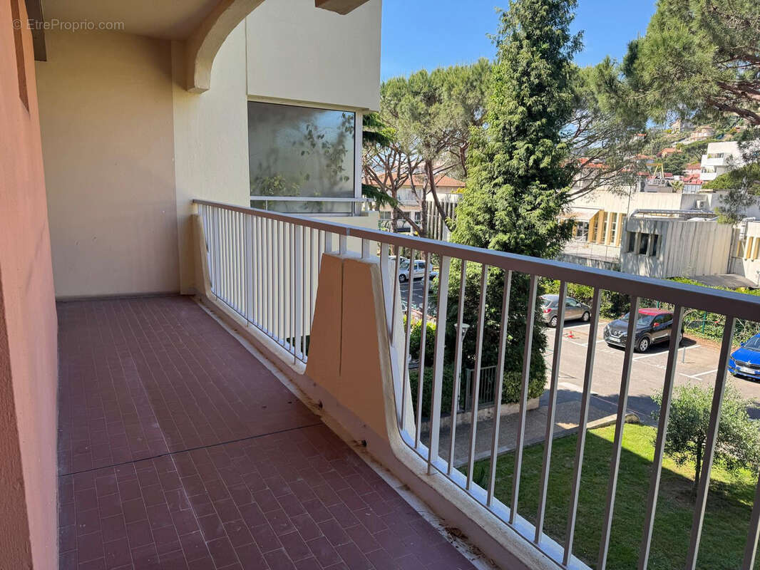 Appartement à MANDELIEU-LA-NAPOULE