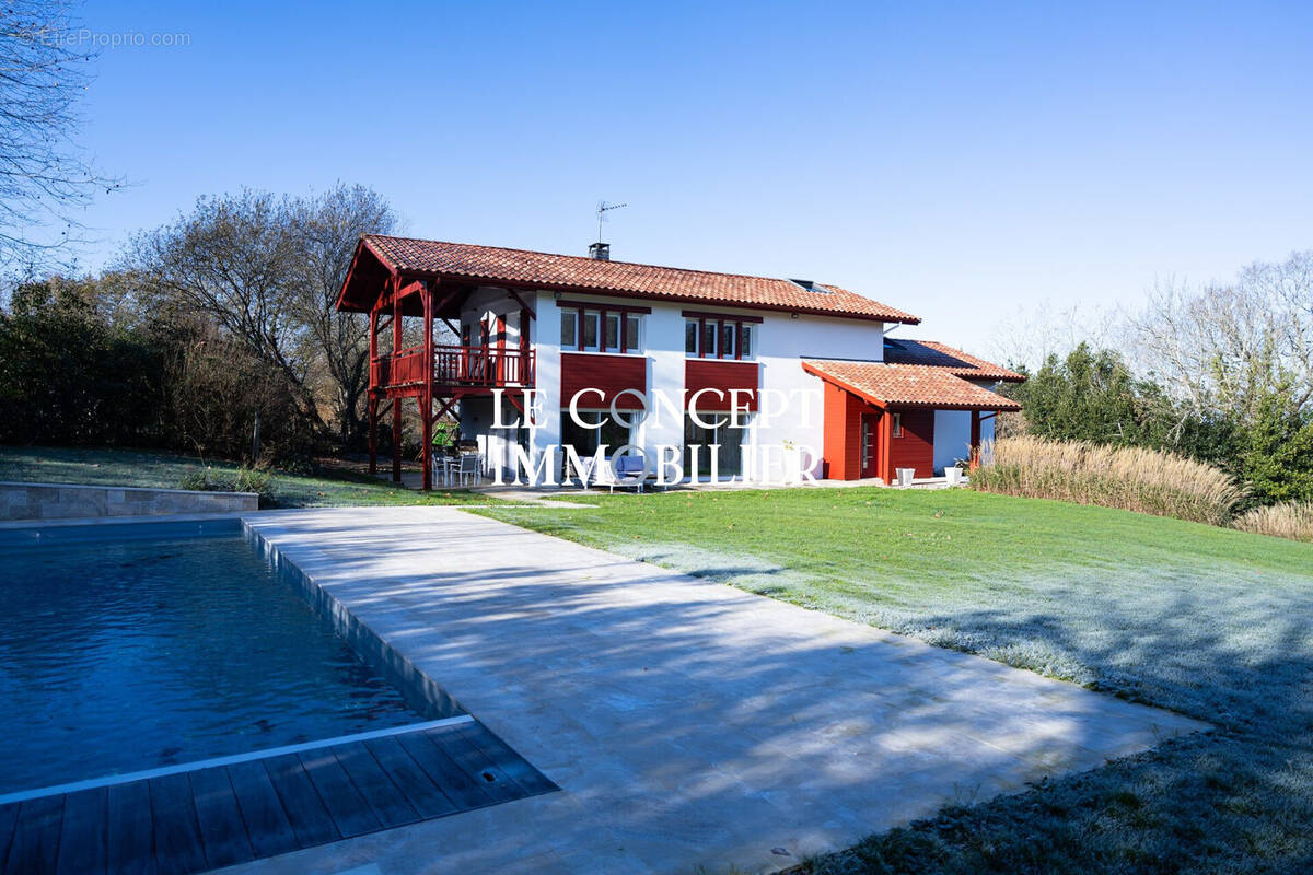 Maison à ARCANGUES
